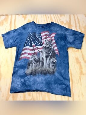 The Mountain Wolves American Flag Graphic Tee Size Large Blue Tie‎ Dye USA